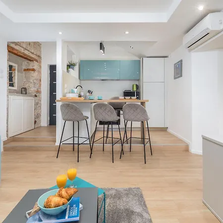 Bay View Апартаменты