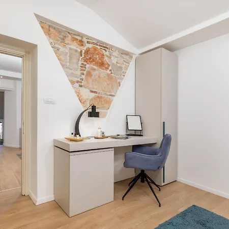 Апартаменты Bay View Пула