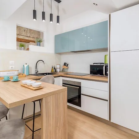 Bay View Апартаменты Пула