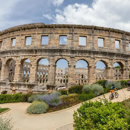 Bay View * Pula