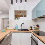 Bay View Apartment
